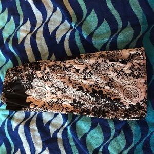 Lace pattern leggings